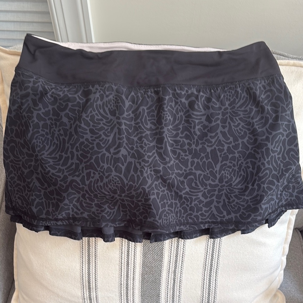 Lululemon Athletica Black Bubble Mini Skirt